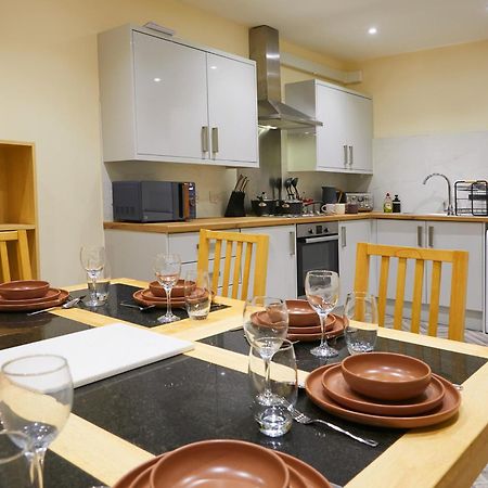 25 Newborough By Stay In سكرابورو المظهر الخارجي الصورة